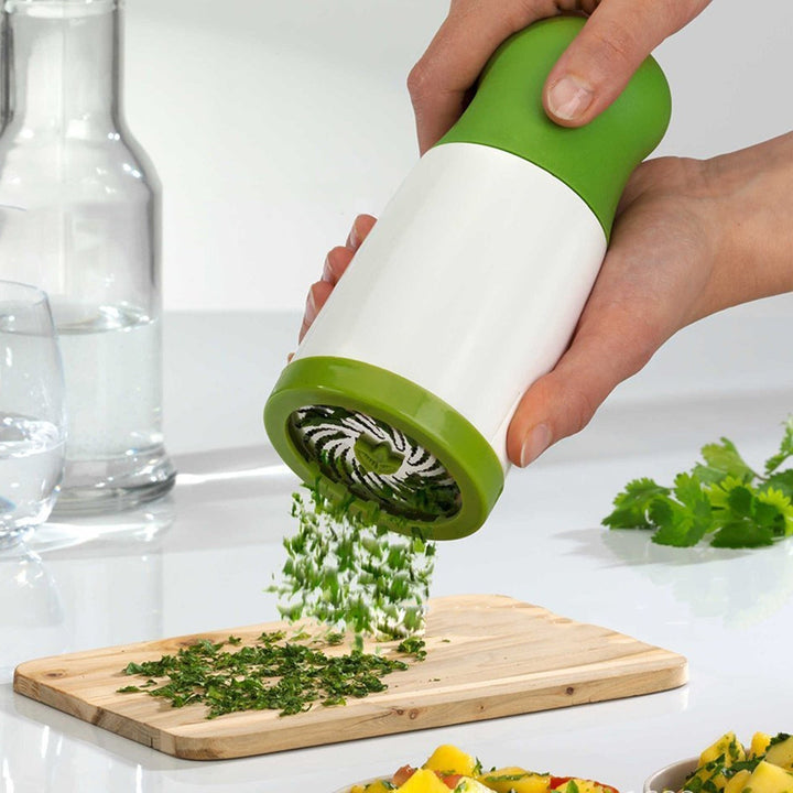 GrindMaster Herb Grinder – Perfect Herbs and Spices Bowlift