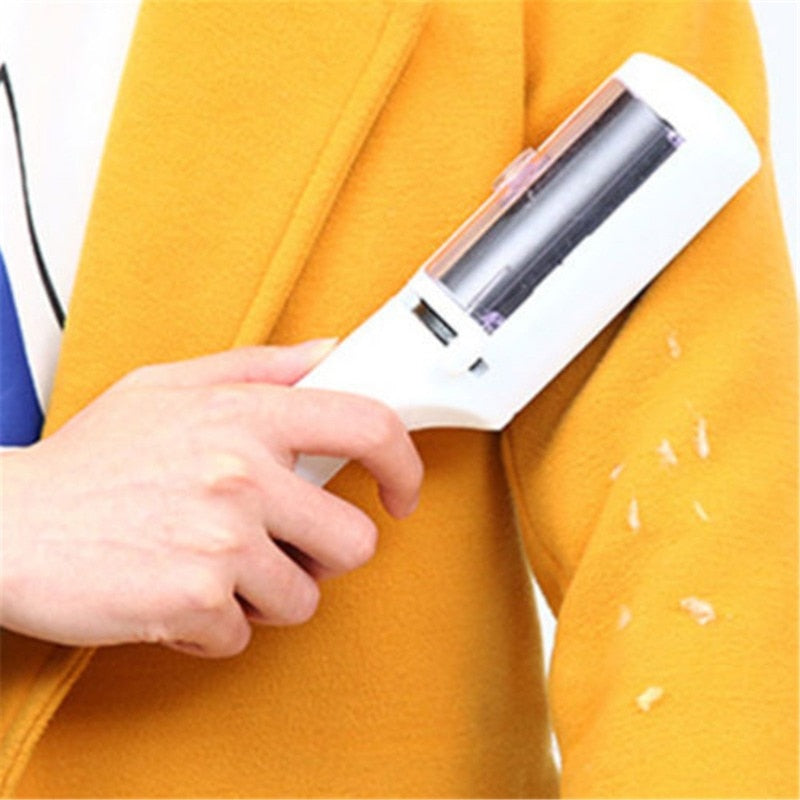 Electrostatic Pet Hair Remover Roller | Bowlift