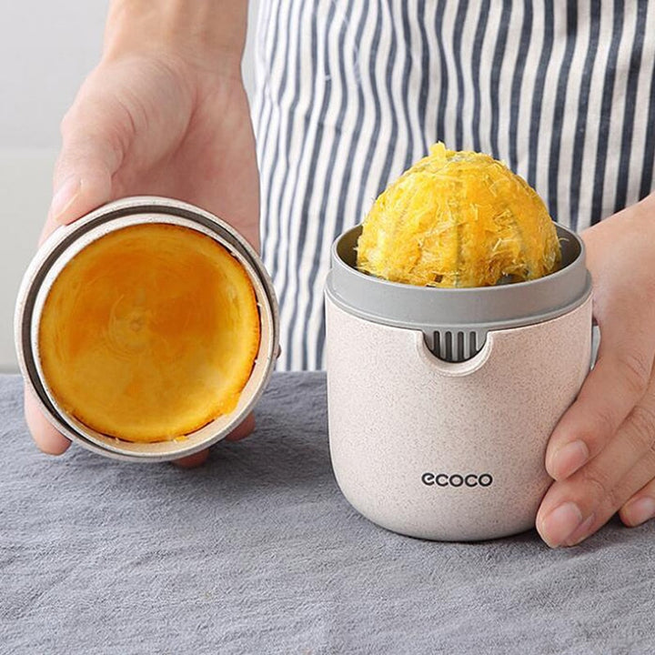 JuicySqueeze Juicer – Anti-slip and Modern Design Bowlift