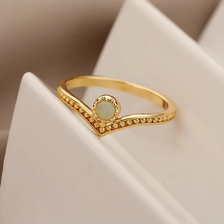 BowLift | Vintage Inspired Opal Crown Point Ring