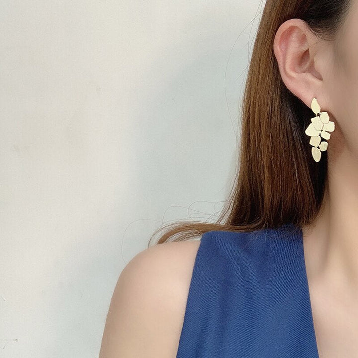 BowLift | Elegant Timeless Leaf Retro Earrings