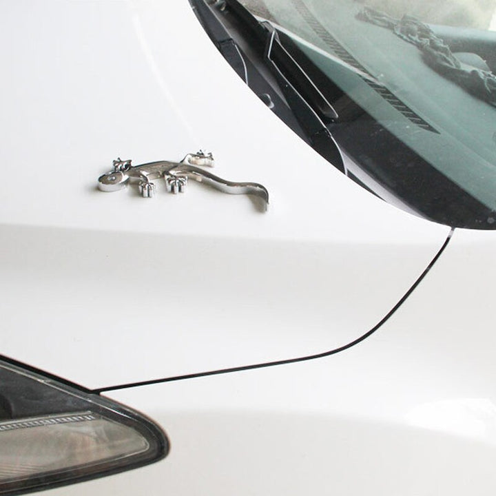 BowLift | Party Gecko Solar-Powered Car Lamp