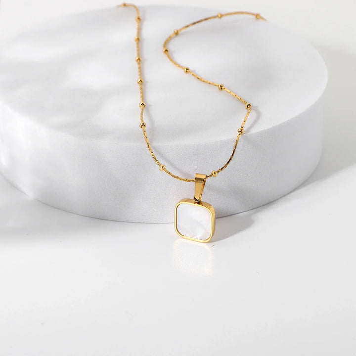 BowLift | Dainty Shell Square Satellite Chain Necklace