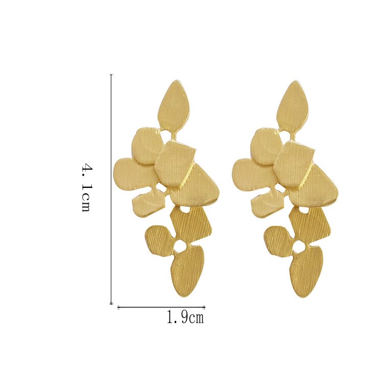 BowLift | Elegant Timeless Leaf Retro Earrings