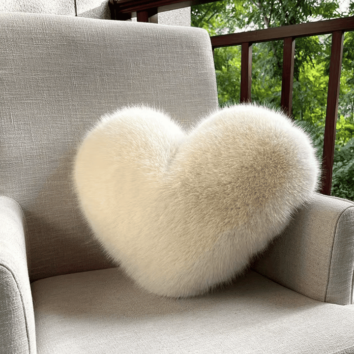 BowLift | Soft decorative cushion in heart shape with plush texture