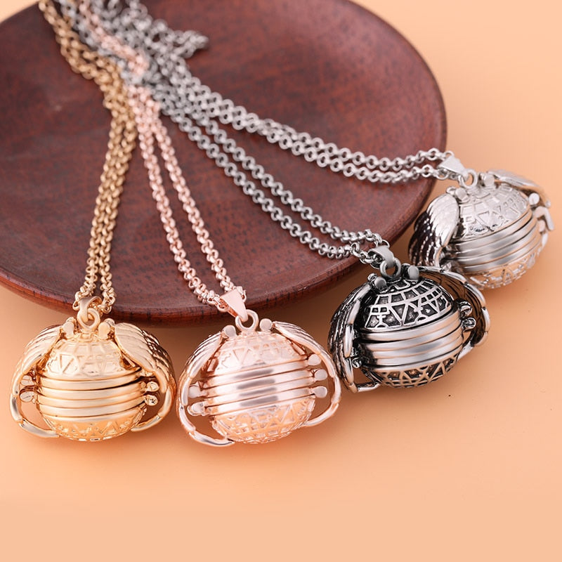 BowLift | Antique Angel Wings Photo Necklace