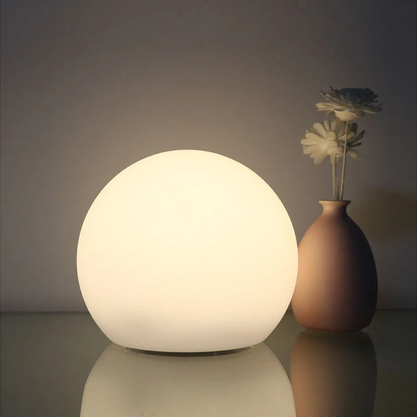BowLift | GlowSphere – Table lamp with modern worldly charm