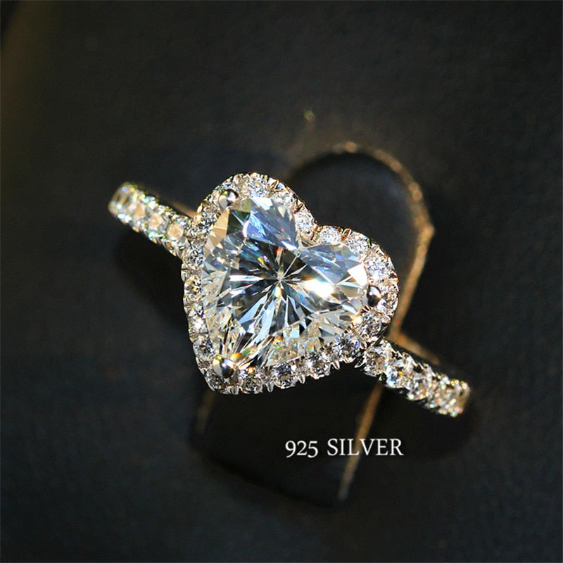 BowLift | Heart Zirconia Ring