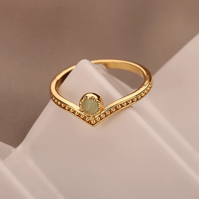 BowLift | Vintage Inspired Opal Crown Point Ring