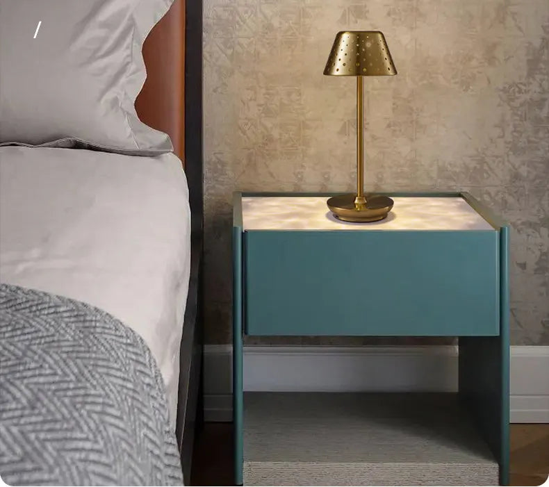 LuxeGlow – Portable LED Table Lamp for Modern Interiors Bowlift