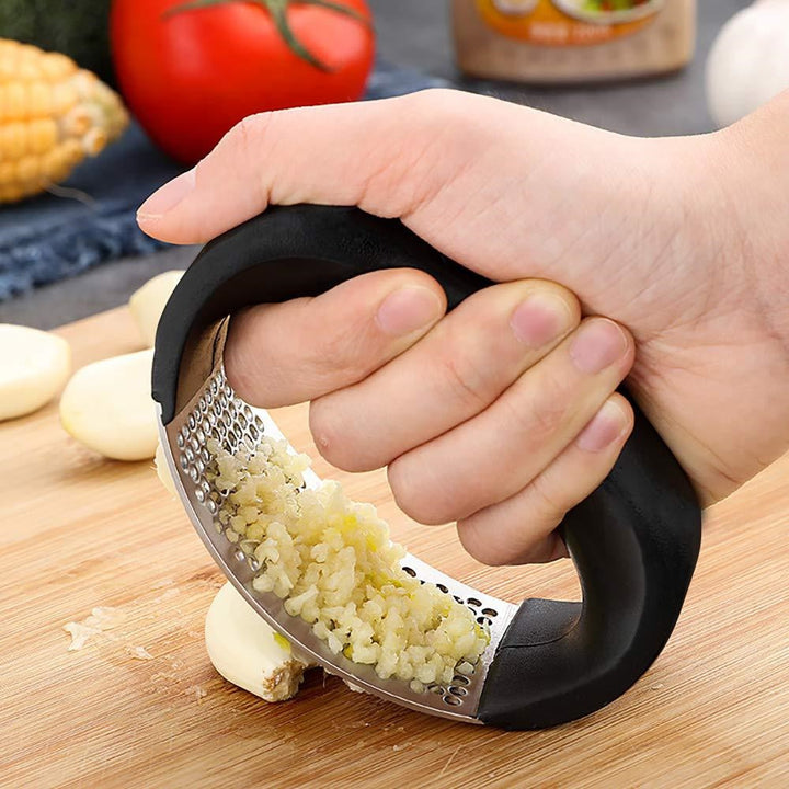 BowLift | Stainless Steel Curves Garlic Press