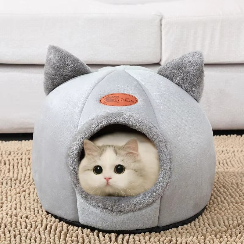 BowLift | Cozy Cave Winter Cat & Small Dog Bed