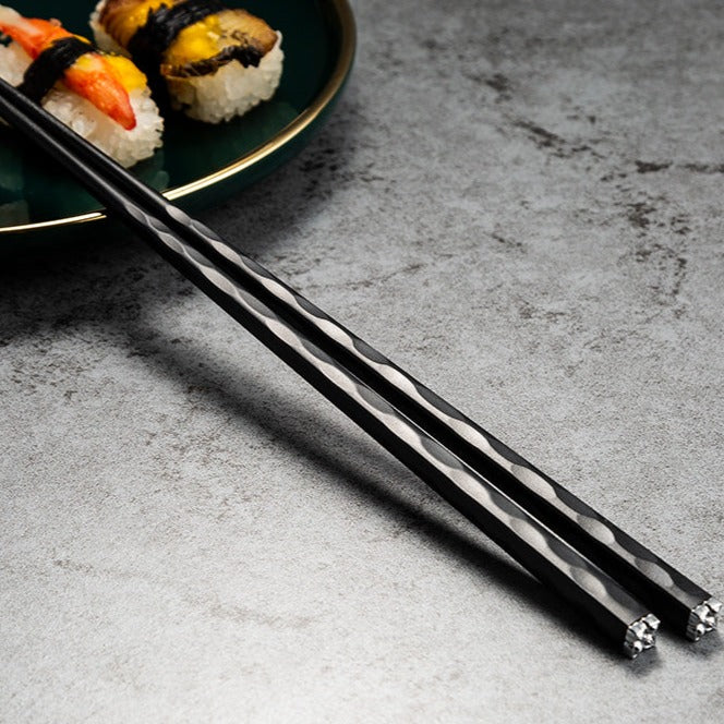 BowLift | Tradition and Class – Hand-Painted Chopsticks