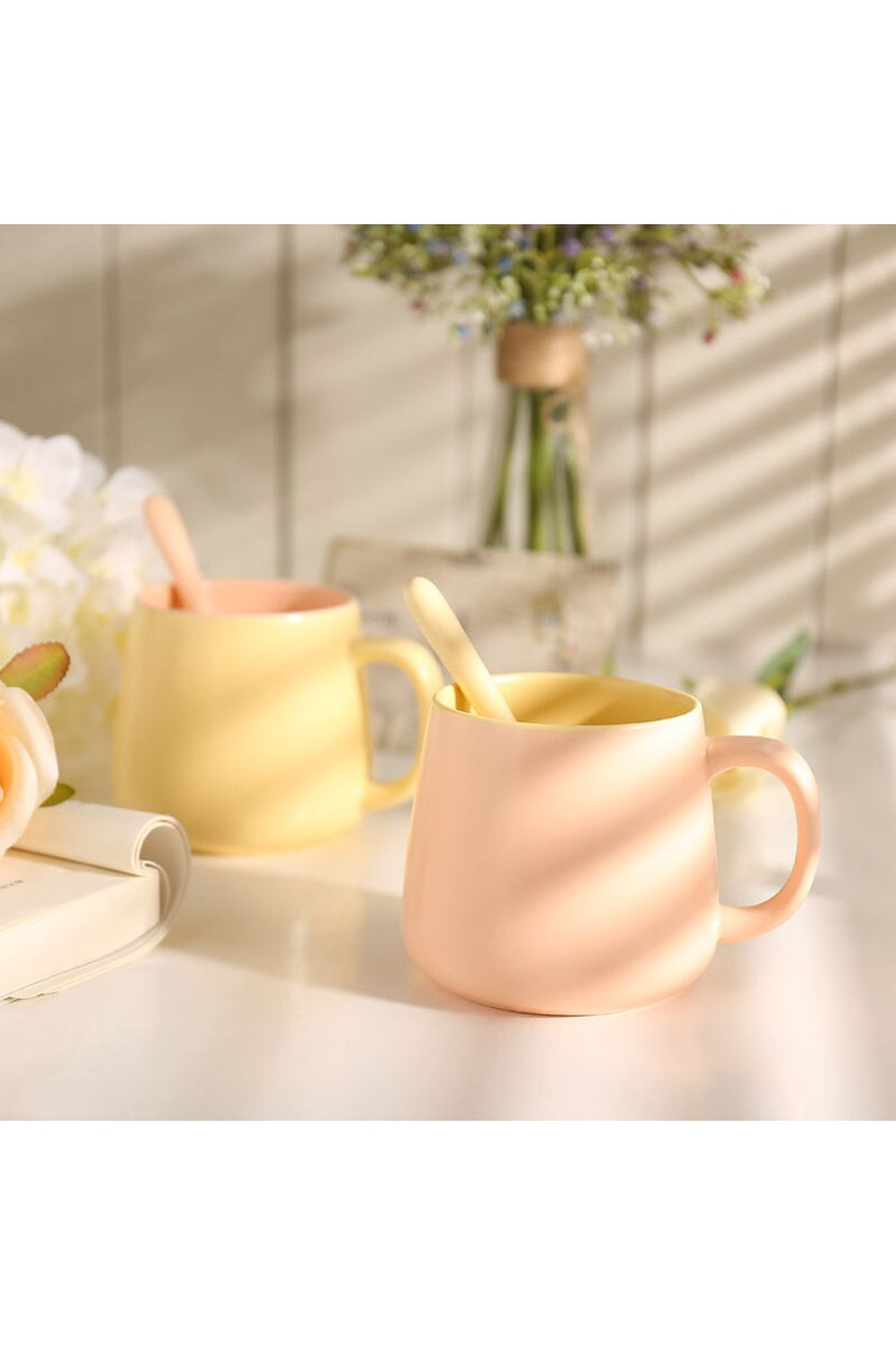 Ceramic mug with lid | Bowlift