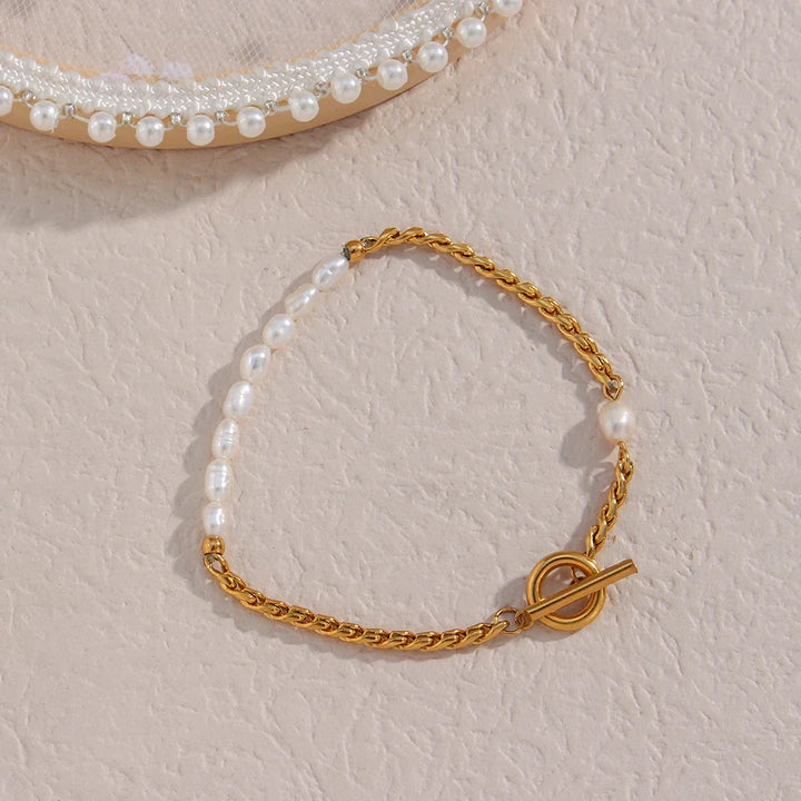 BowLift | Classic Twist Pearl Circle Lock Bracelet