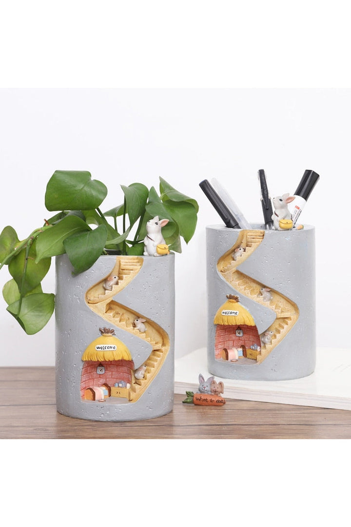 Hedgehog figurine flower pot | Bowlift
