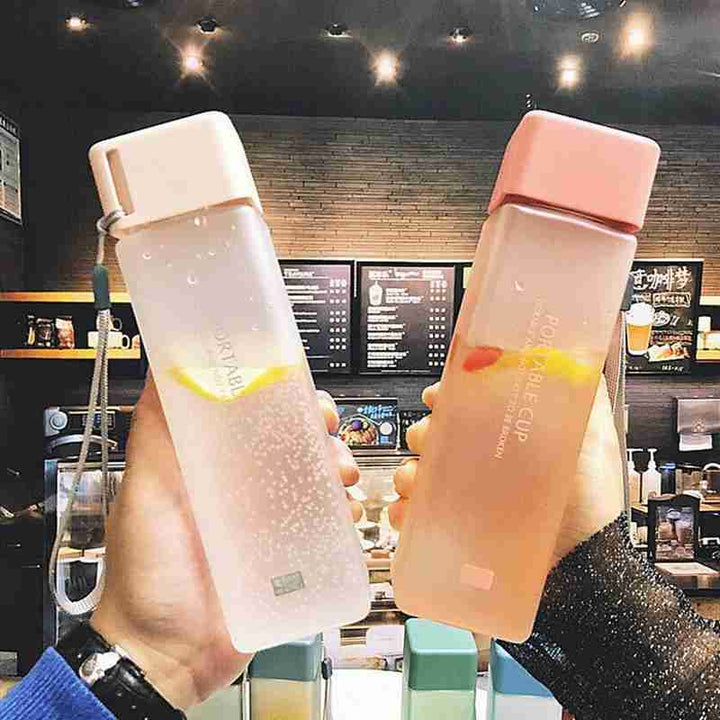 BowLift | Transparent Square Classy Water Bottle Thermos