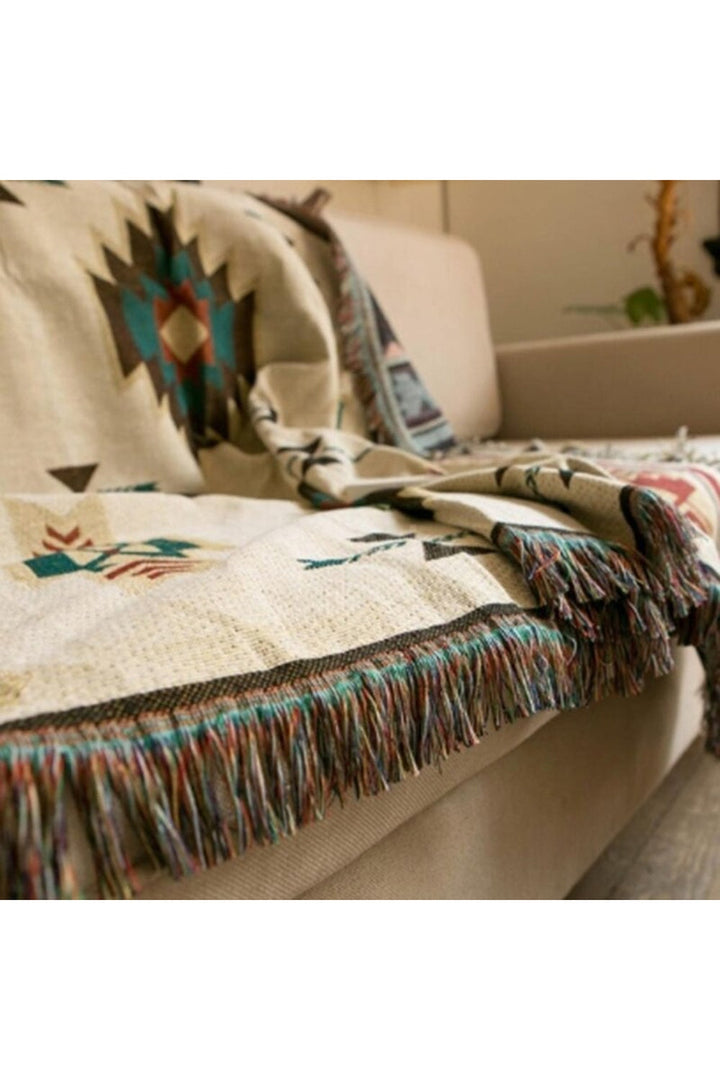 geometric sofa blanket | Bowlift