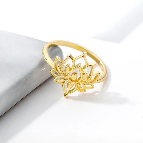 BowLift | Dainty Lotus Flower Outline Ring