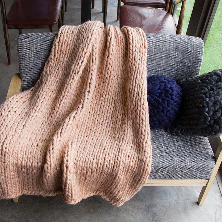 BowLift | Heavy Knit Blanket