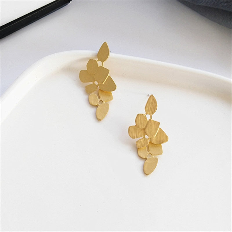 BowLift | Elegant Timeless Leaf Retro Earrings