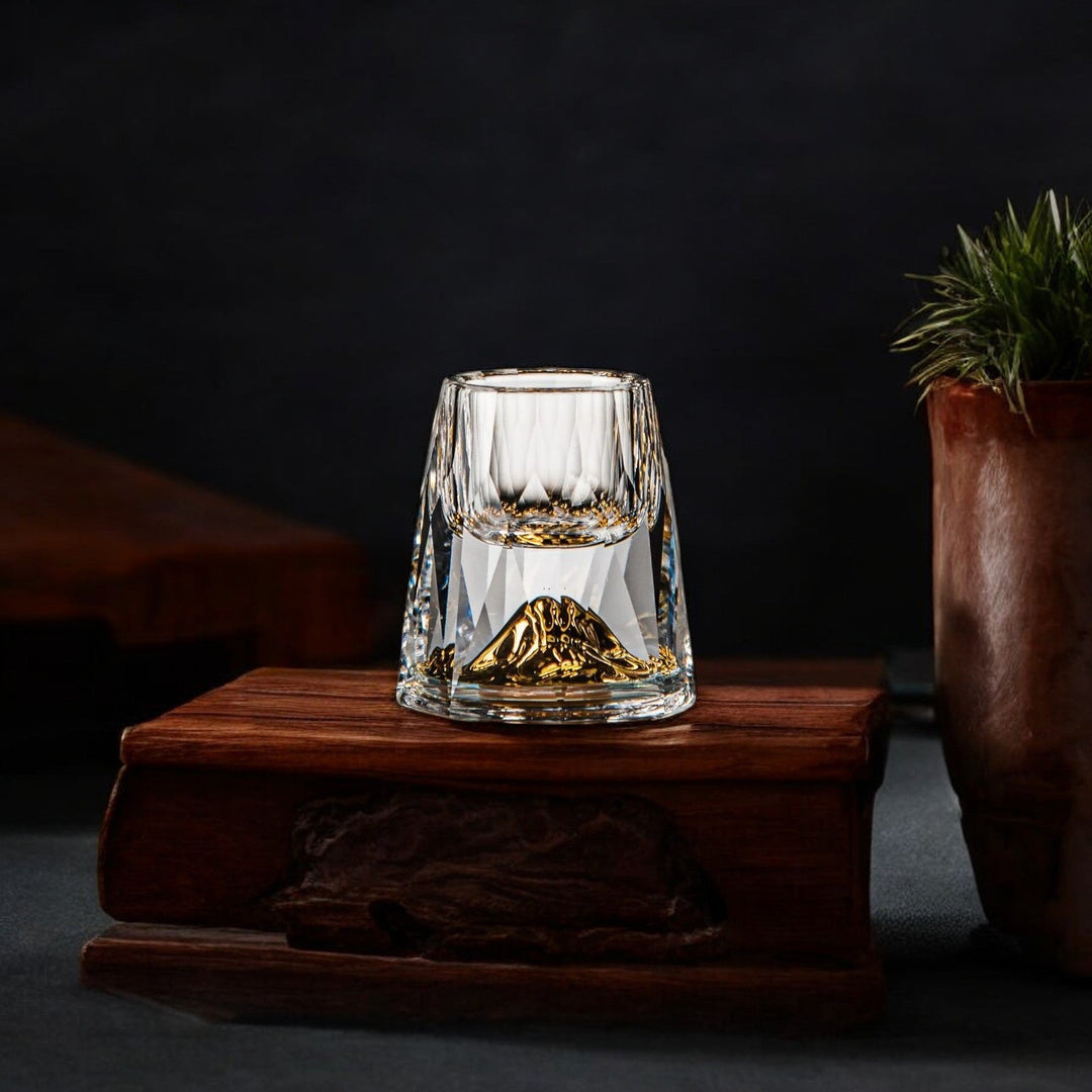 Luxury Crystal Glasses with Gold Flakes – Handmade – Set of 2 – For Whisky & Premium Beverages | Bowlift