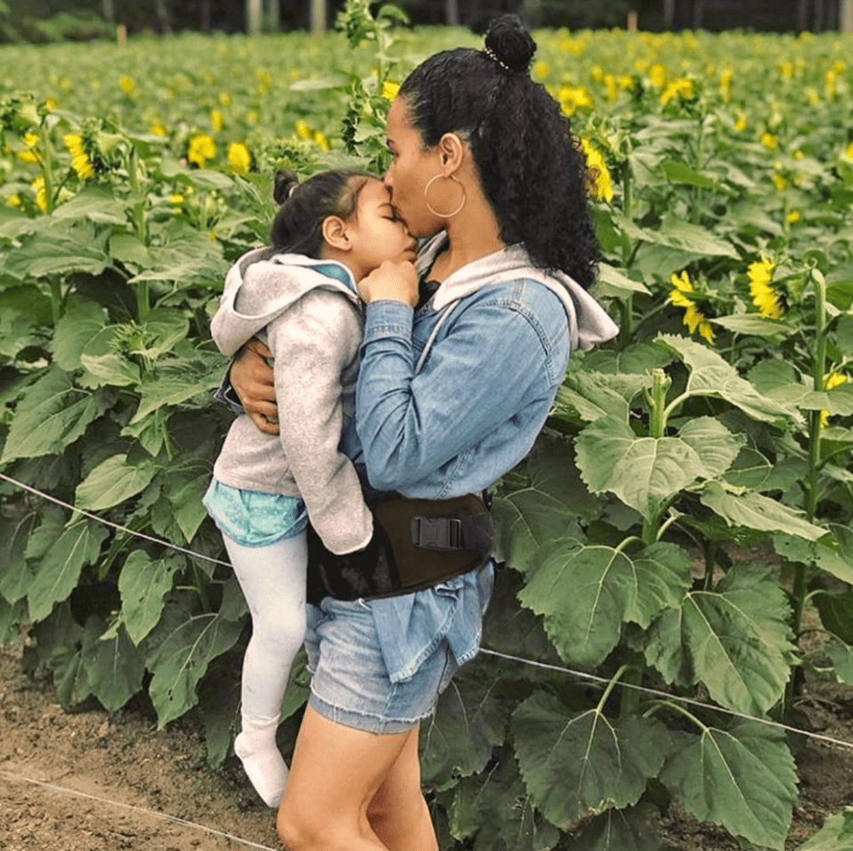BowLift | CuddleLift Baby Carrier – Ergonomic Baby Carrier for Pain-Free Carrying