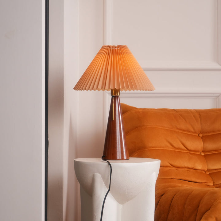 BowLift | AntiqueRadiance – Elegant Wood and Metal Table Lamp