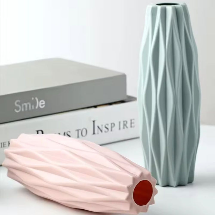 BowLift | Hollow Fold Art Vase