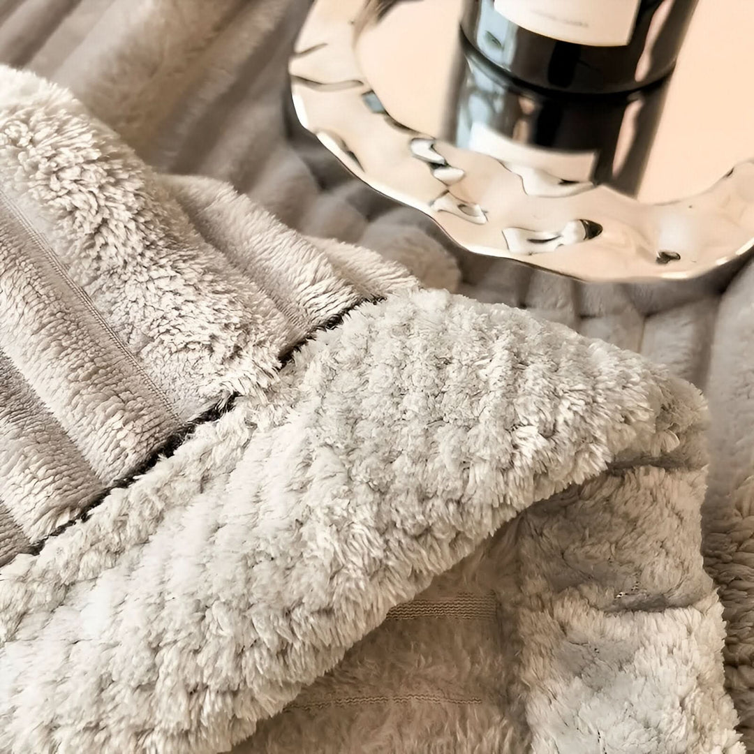 BowLift | FLUFFIQUE - Premium Fluffy Cuddle Blanket