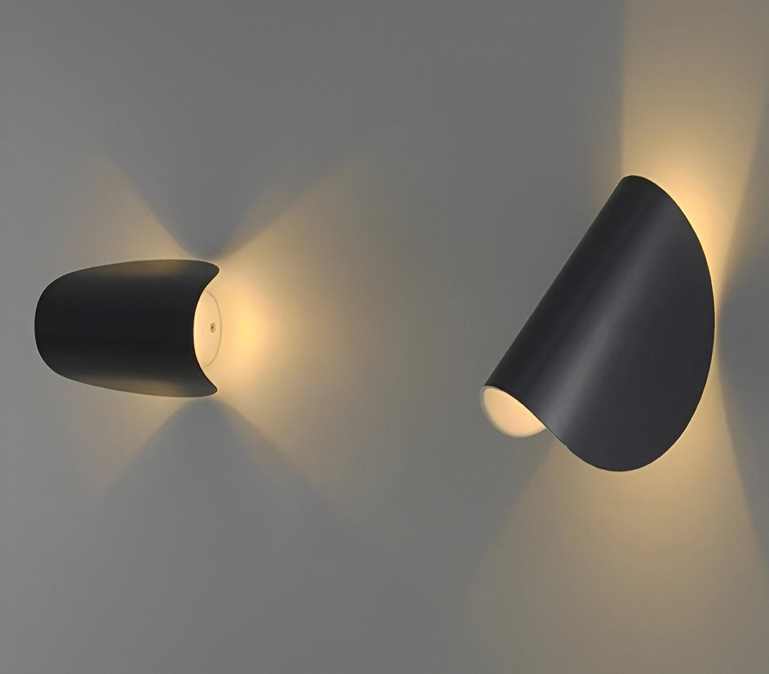BowLift | Swivel Metal Wall Lamp with Curved Design, Ideal for Any Room