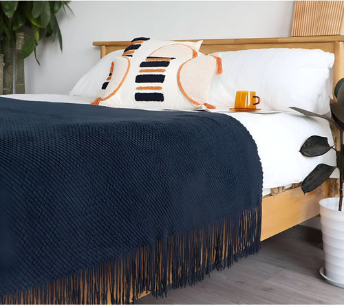 BowLift | KNITCOVE – Stylish knit fleece blanket