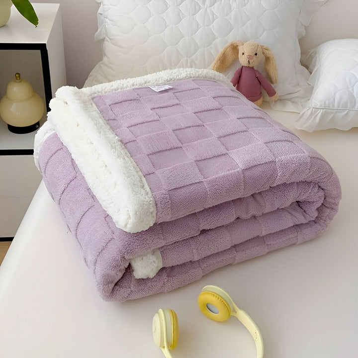 BowLift | WINTERLOFT – Reversible Fleece Blanket