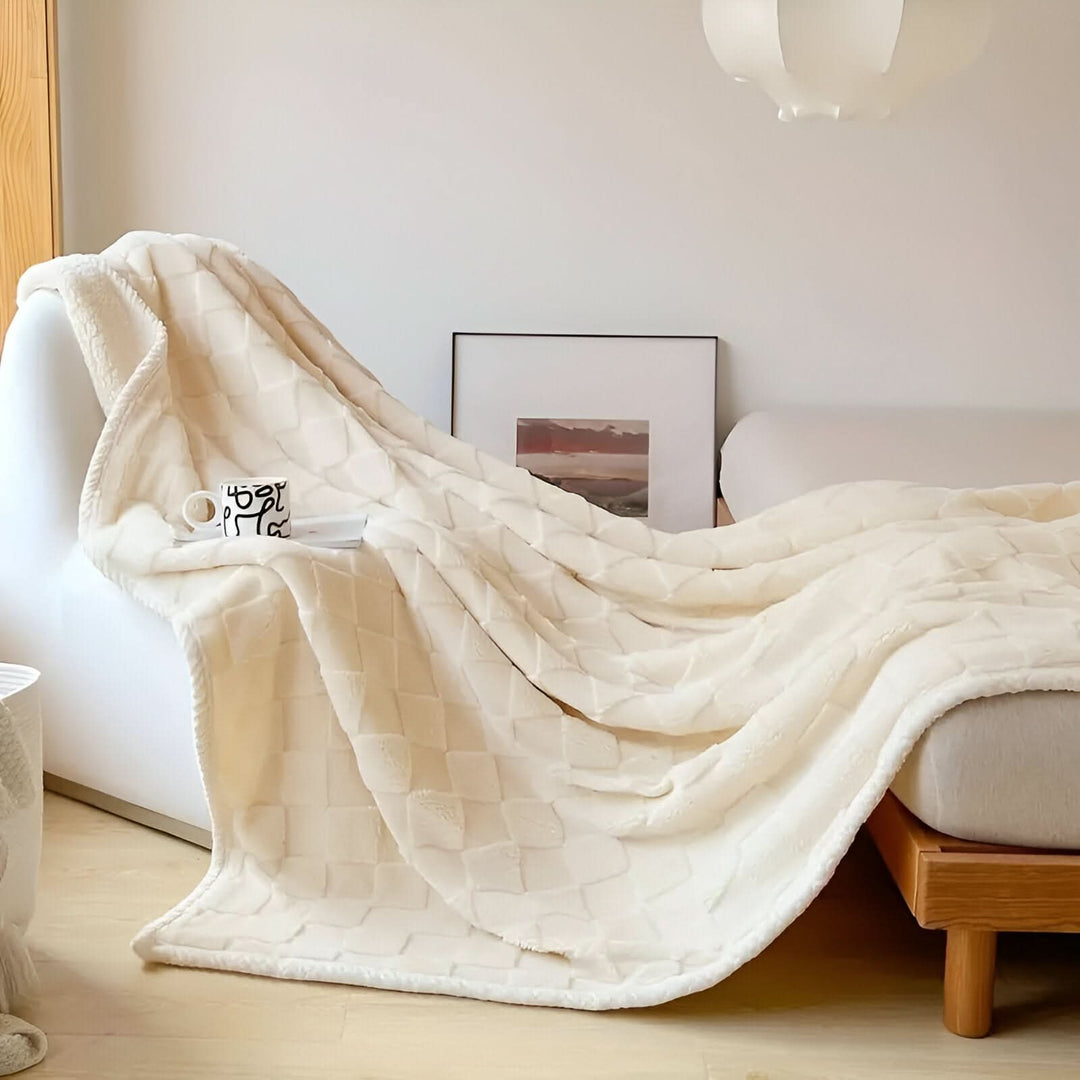BowLift | WINTERLOFT – Reversible Fleece Blanket
