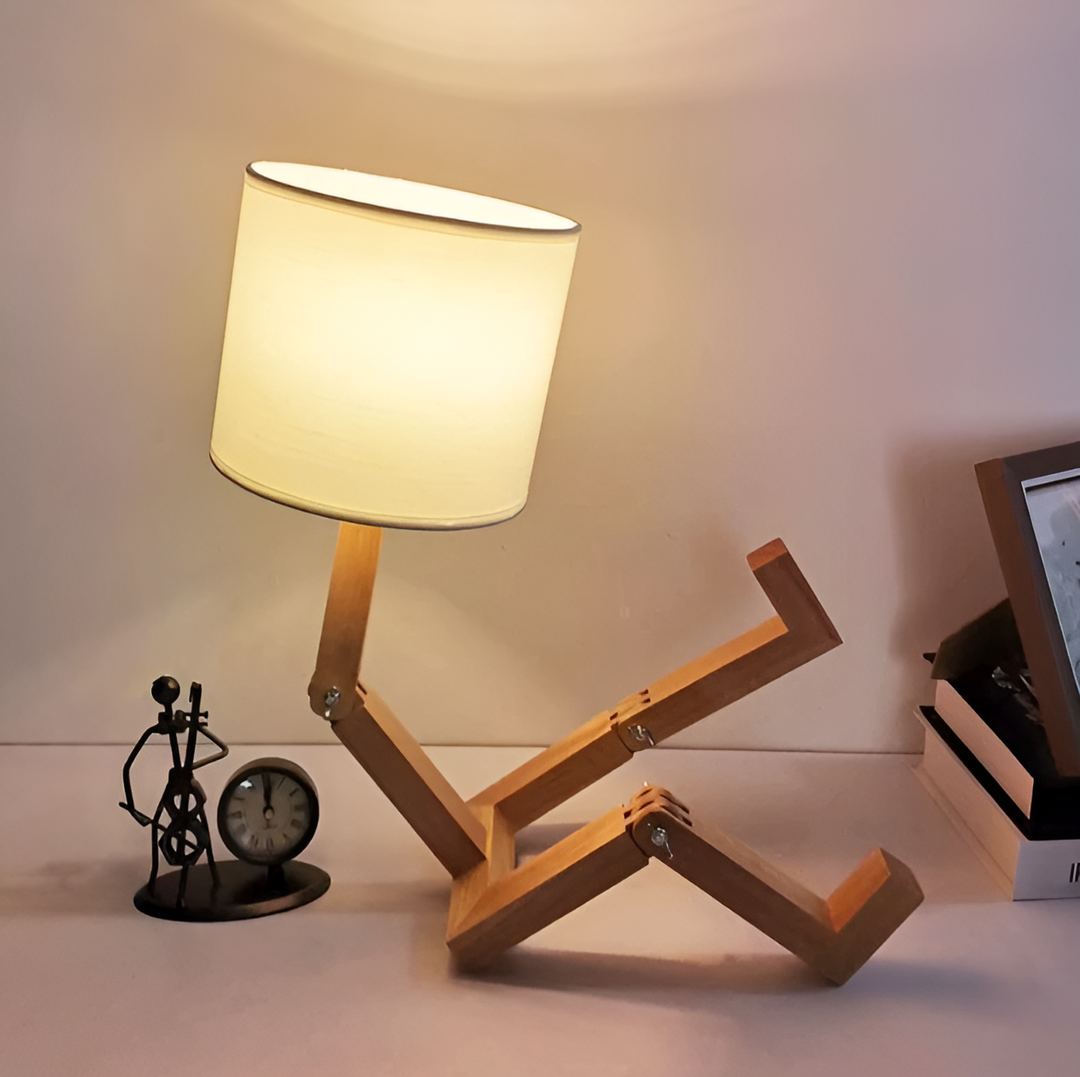 Flexible Robot Desk Lamp Made of Solid Wood – LumoBot | Bowlift