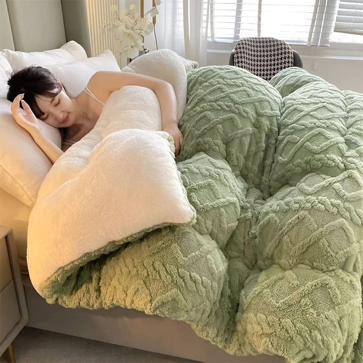 BowLift | SOFTIQUE - VelvetPlush Reversible Duvet Cover