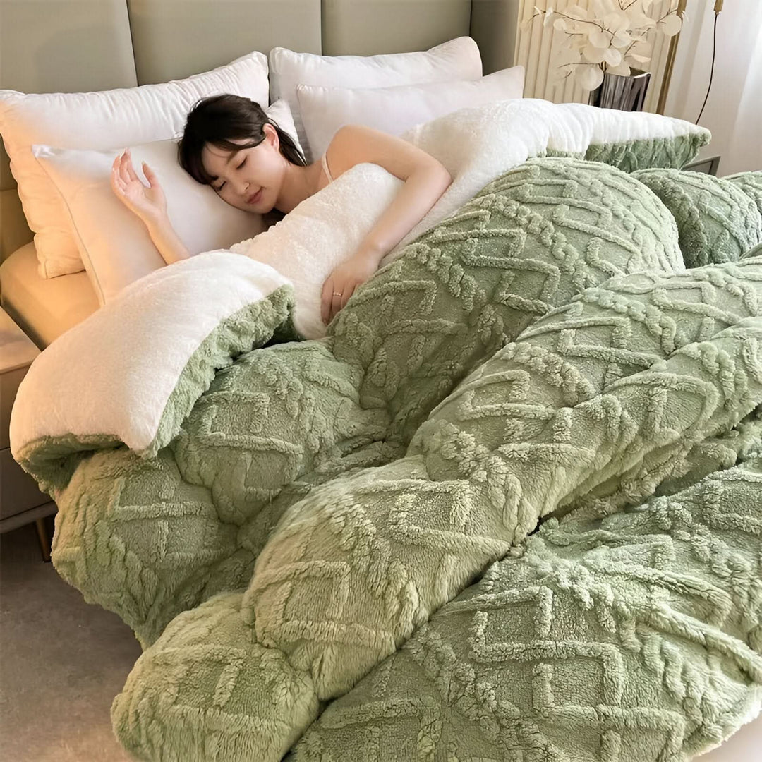 BowLift | SOFTIQUE - VelvetPlush Reversible Duvet Cover