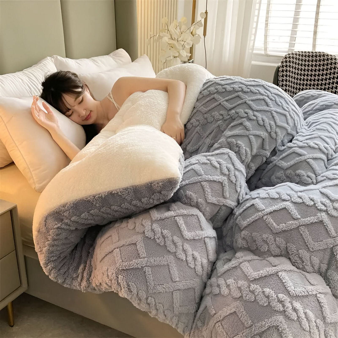 BowLift | SOFTIQUE - VelvetPlush Reversible Duvet Cover