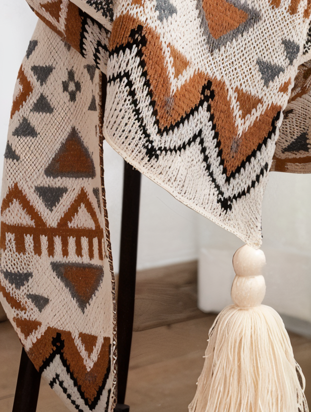 BowLift | VIVIDLOOM – Geometric Boho Fleece Blanket