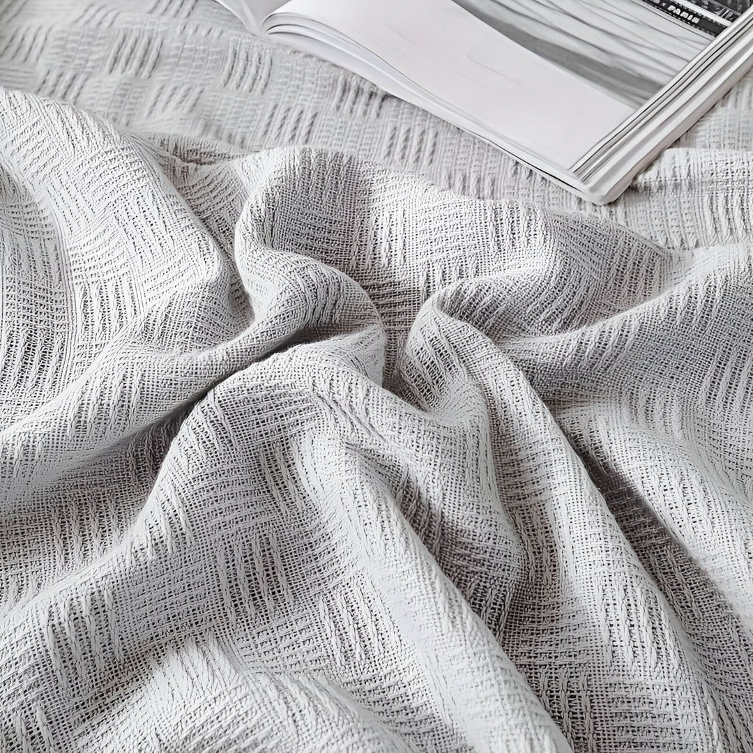 BowLift | LUMINOFT – Breathable knitted cotton blanket
