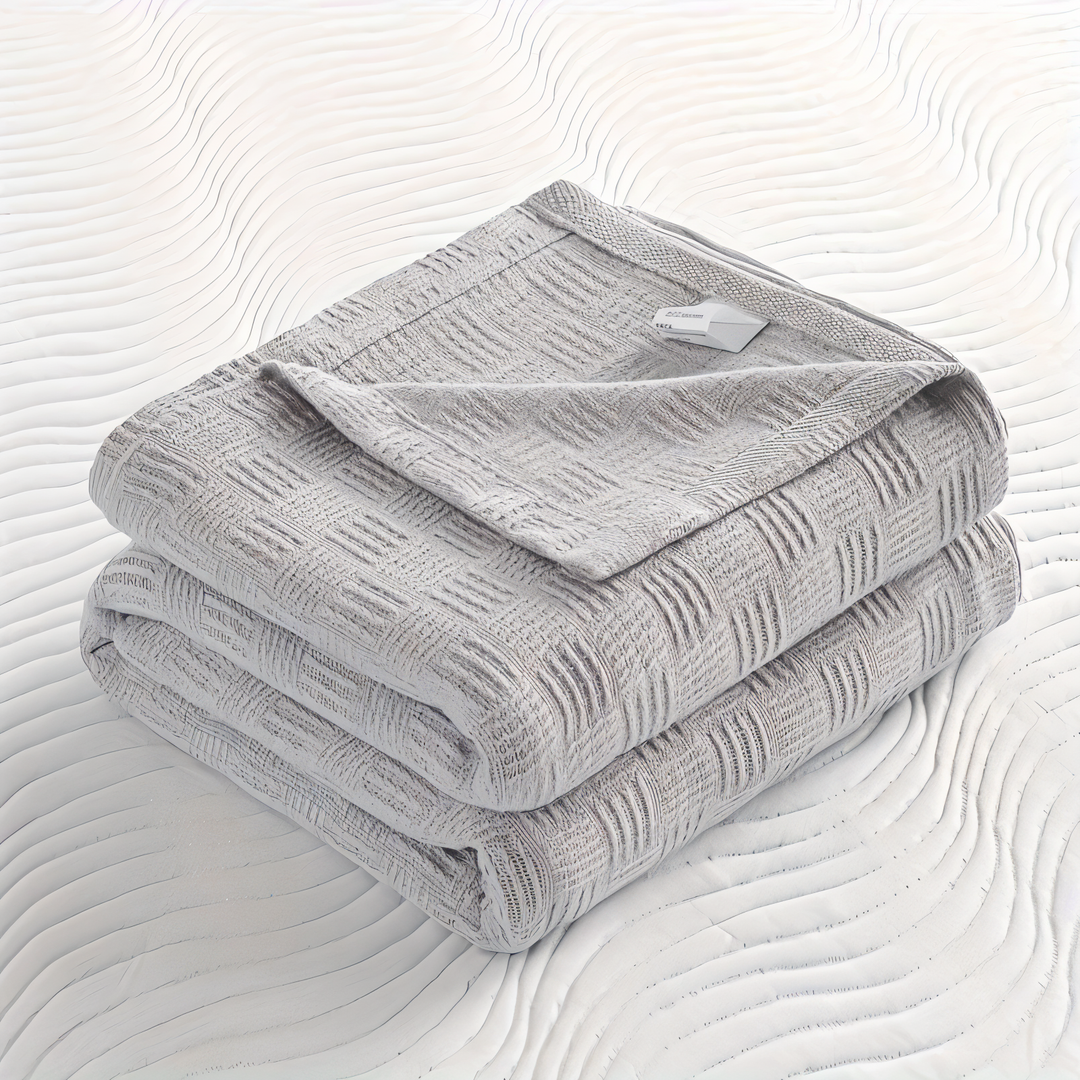 BowLift | LUMINOFT – Breathable knitted cotton blanket