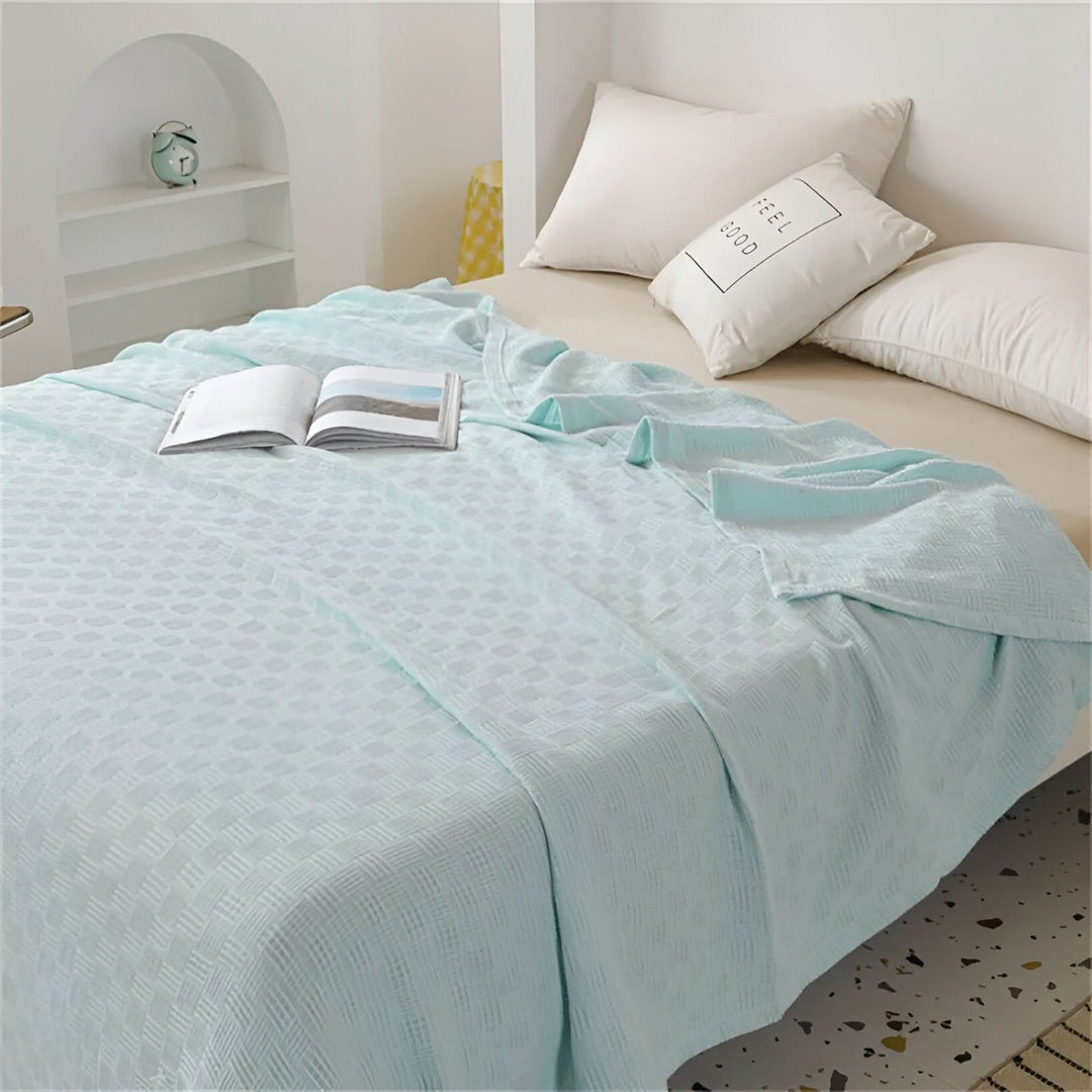 BowLift | LUMINOFT – Breathable knitted cotton blanket