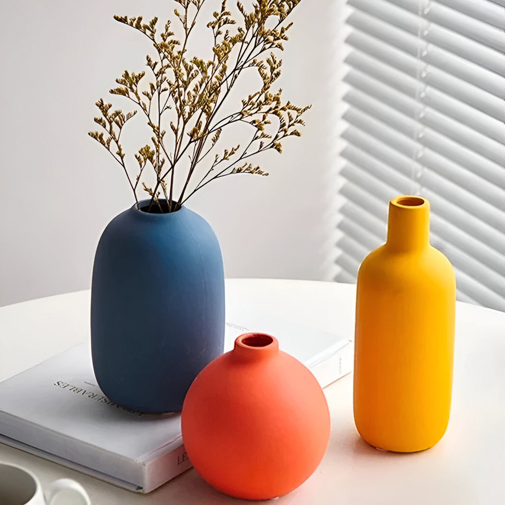 BowLift | Scandinavian Ceramic Vase in Minimalist Style