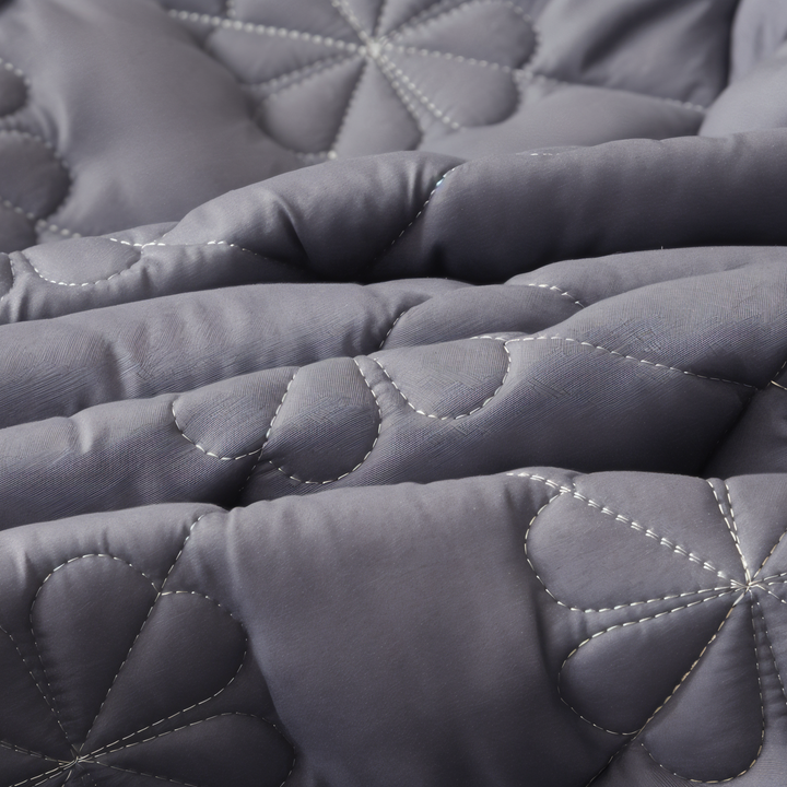 BowLift | SOFTLURE – Moisture-wicking Cotton-Polyester Bedding Set