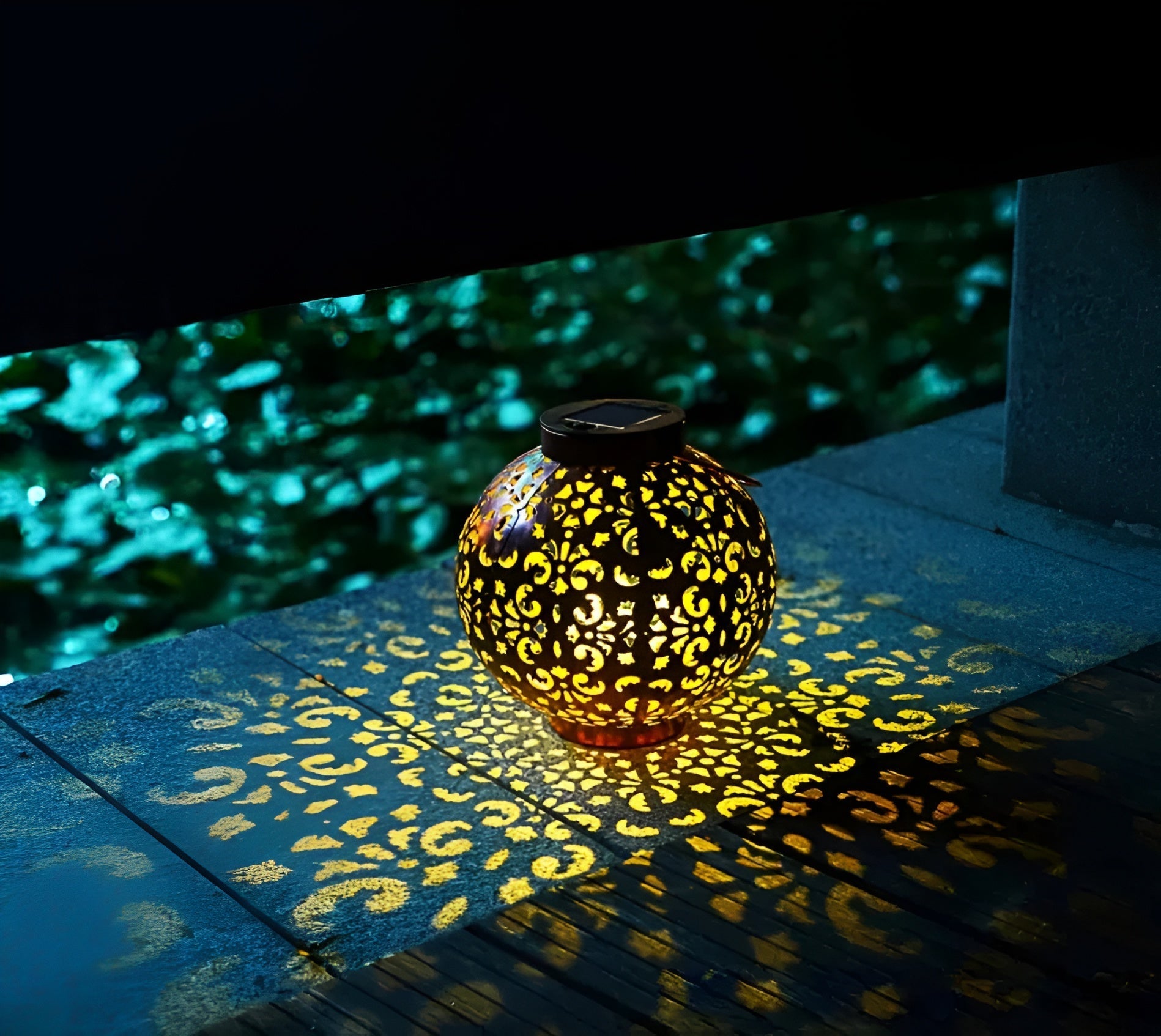 BowLift | SolarGlow - Vintage Solar-powered Outdoor Light - Waterproof Outdoor Light