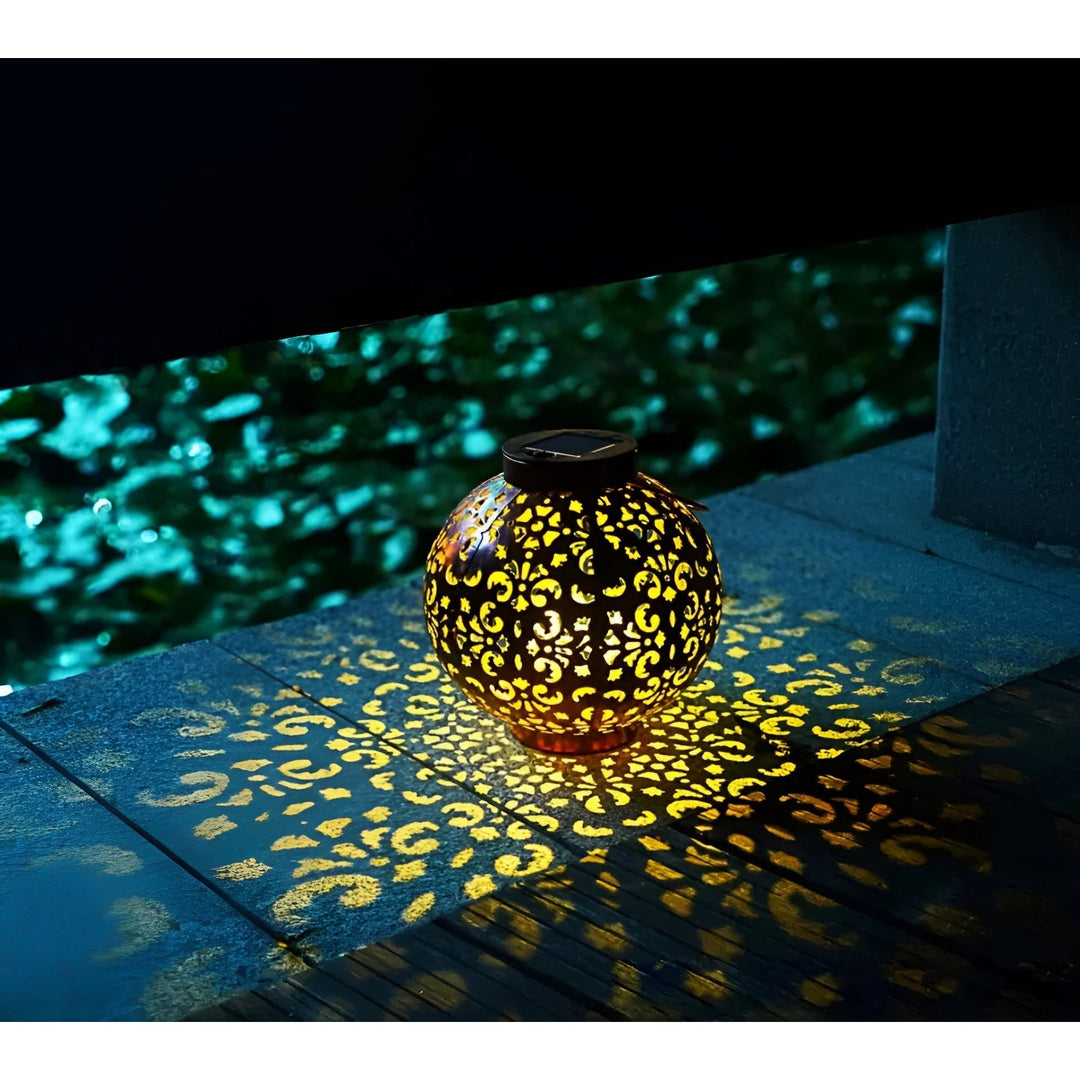 BowLift | SolarFlare | Vintage Solar Garden Light | Waterproof Outdoor Lighting