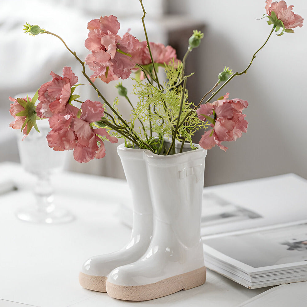 BowLift | Stylish Ceramic Vase in Boot Shape