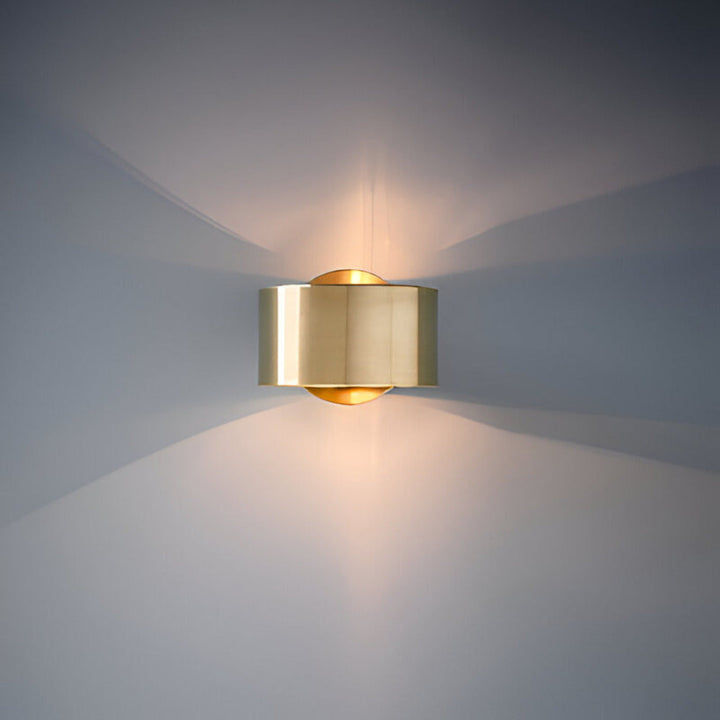BowLift | Golden Minimalist Wall Lamp