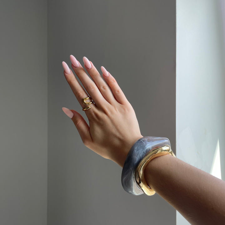 BowLift | Sculptural Gold Ring – A Modern Highlight for Your Look