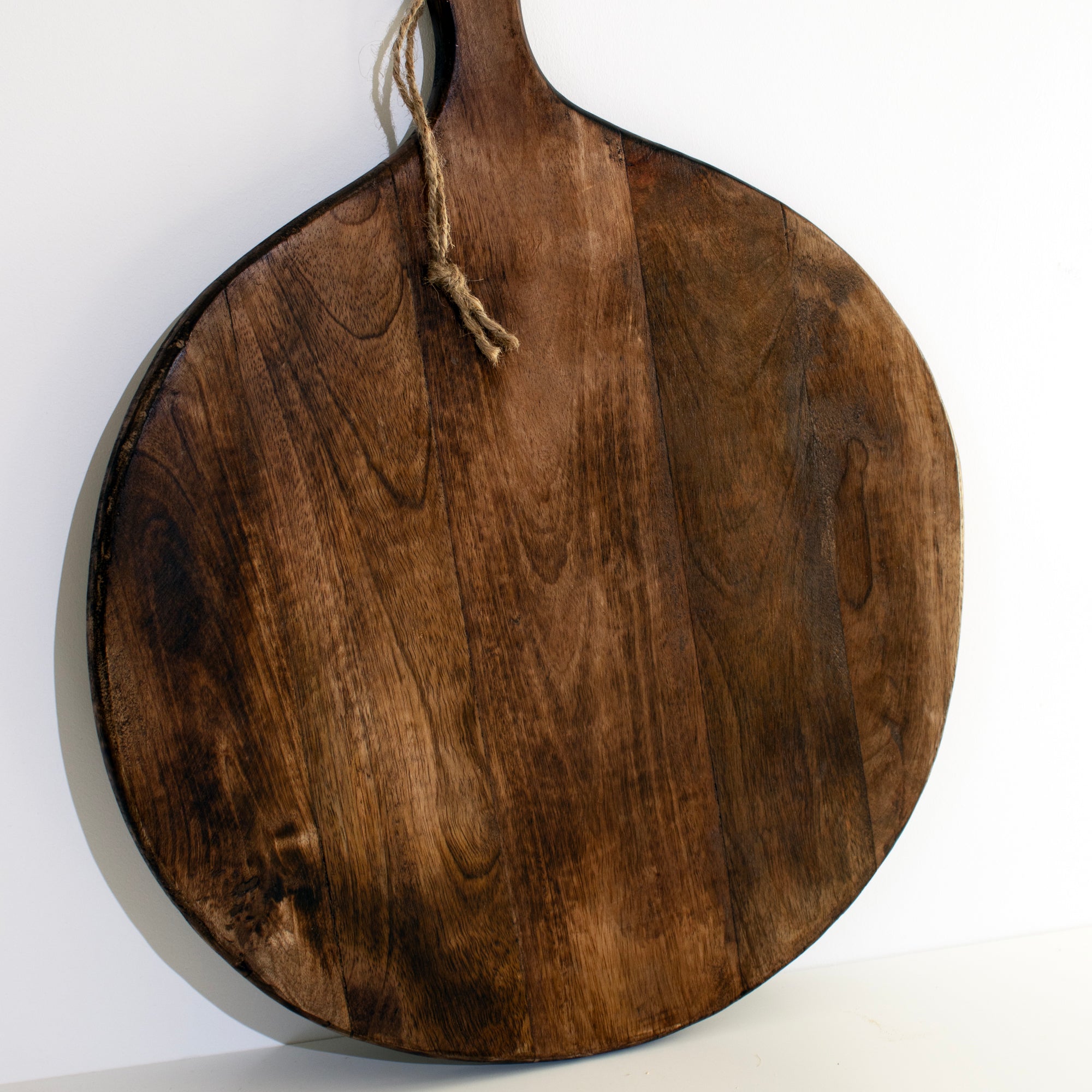 BowLift | Irregular Round Dark Brown Chopping Boards